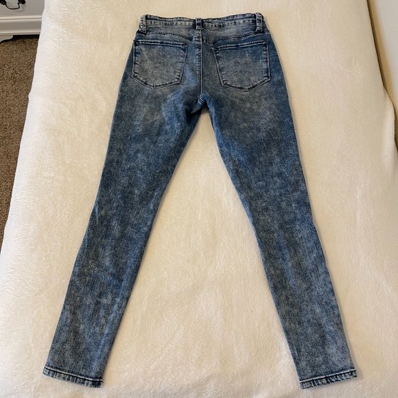 Distressed Acid wash high-rise ankle jeans by Rue - Picture 2 of 5